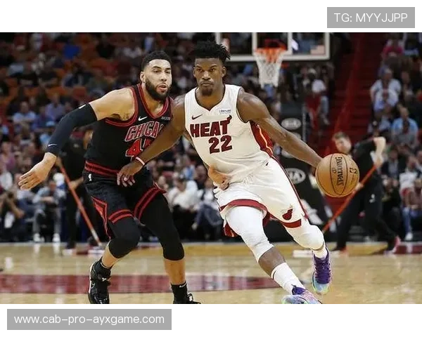 热火快速轮换牵制对方攻击点